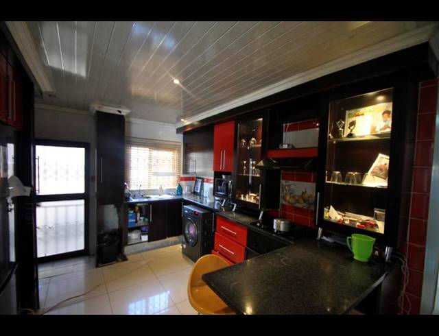 3 BEDROOM HOUSE FOR SALE IN VOSLOORUS
